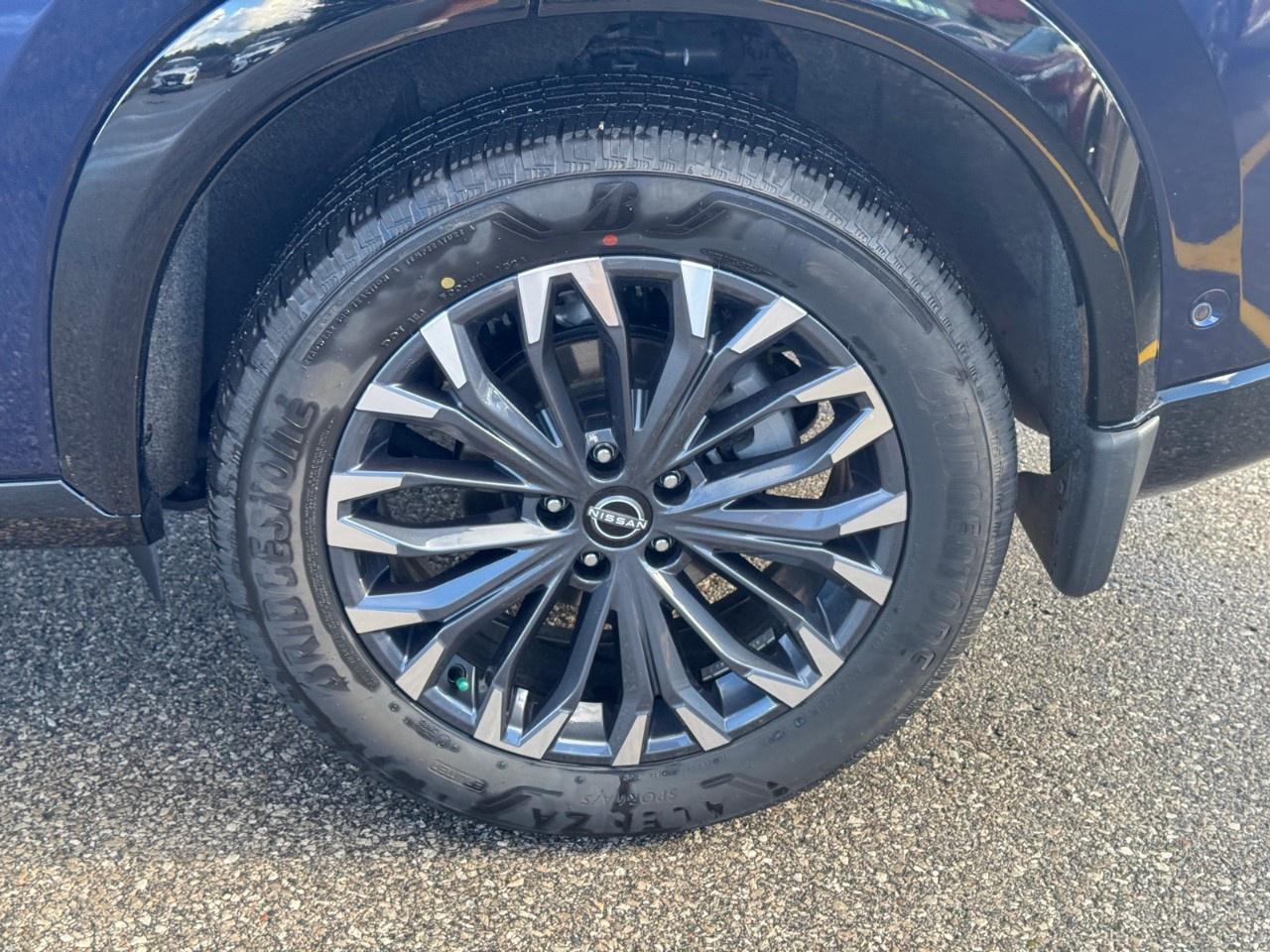 2024 Nissan Rogue AWD Platinum Photo