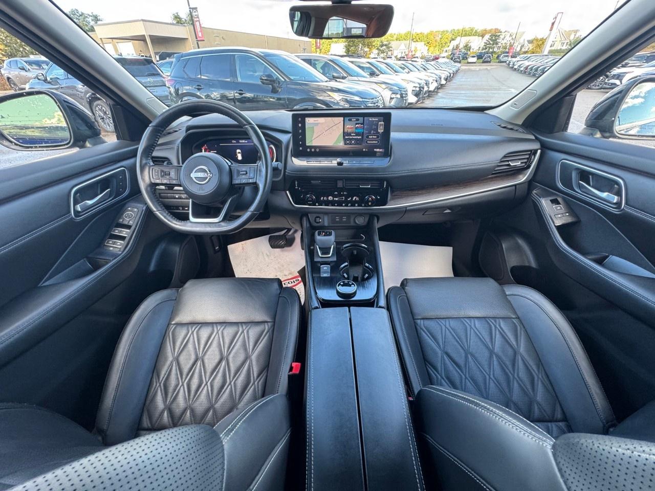 2024 Nissan Rogue AWD Platinum Photo