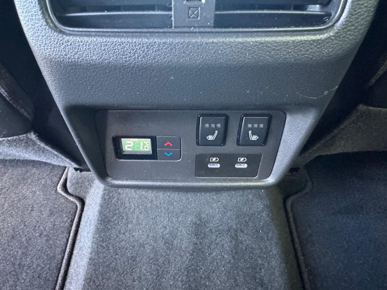 2024 Nissan Rogue AWD Platinum Photo