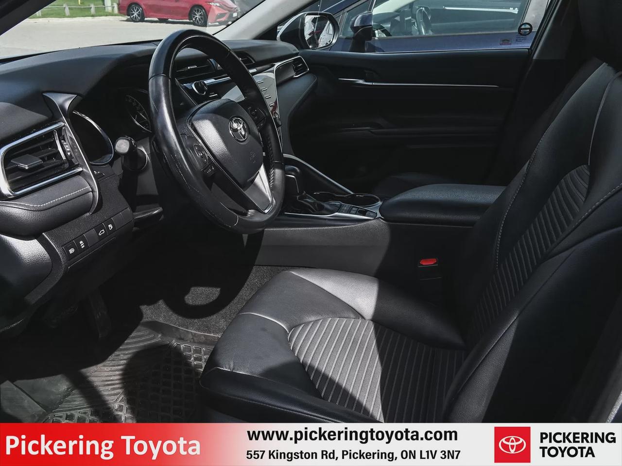 2018 Toyota Camry SE Photo