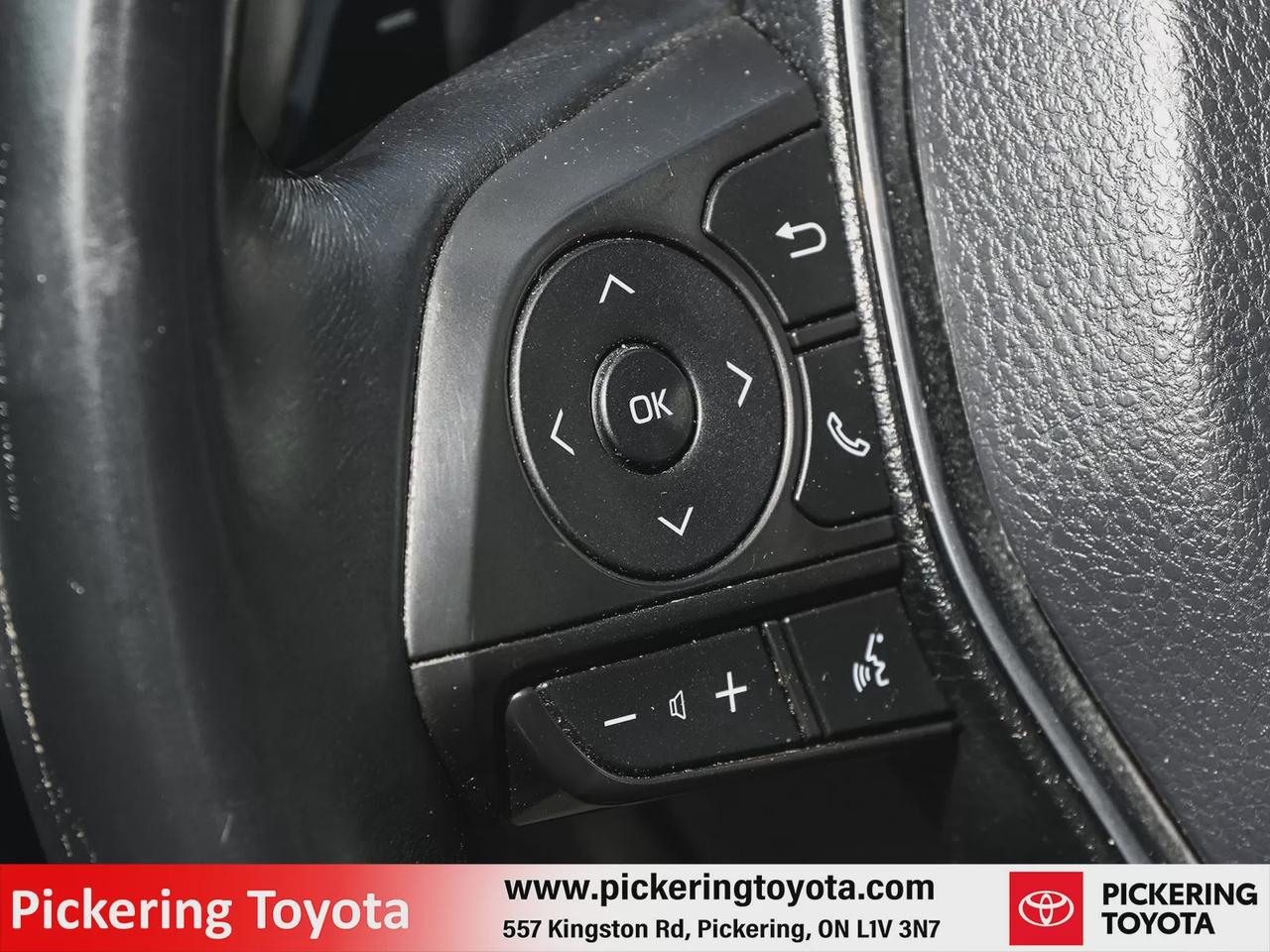 2018 Toyota Camry SE Photo
