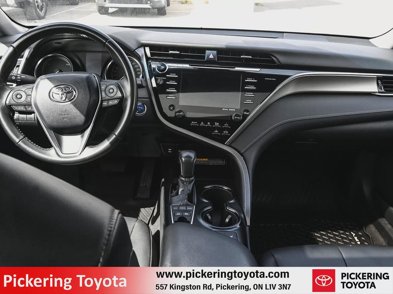 2018 Toyota Camry SE Photo