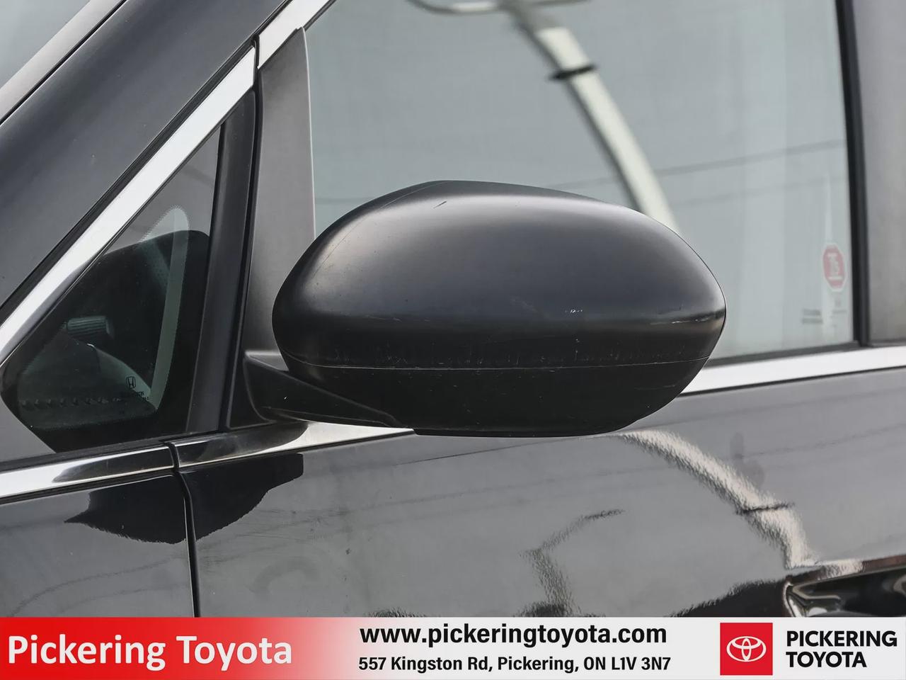 2015 Honda Odyssey SE Photo