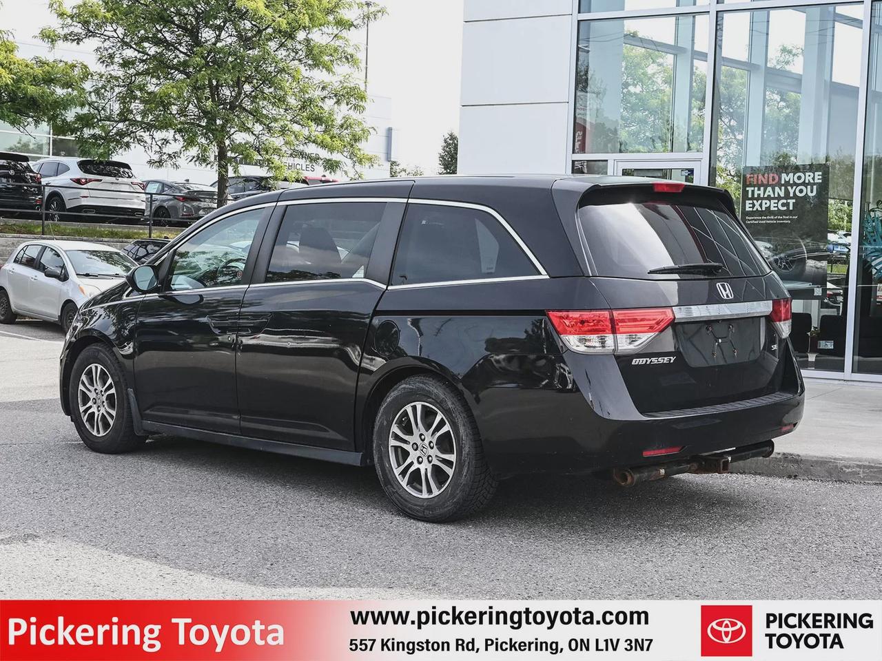 2015 Honda Odyssey SE Photo