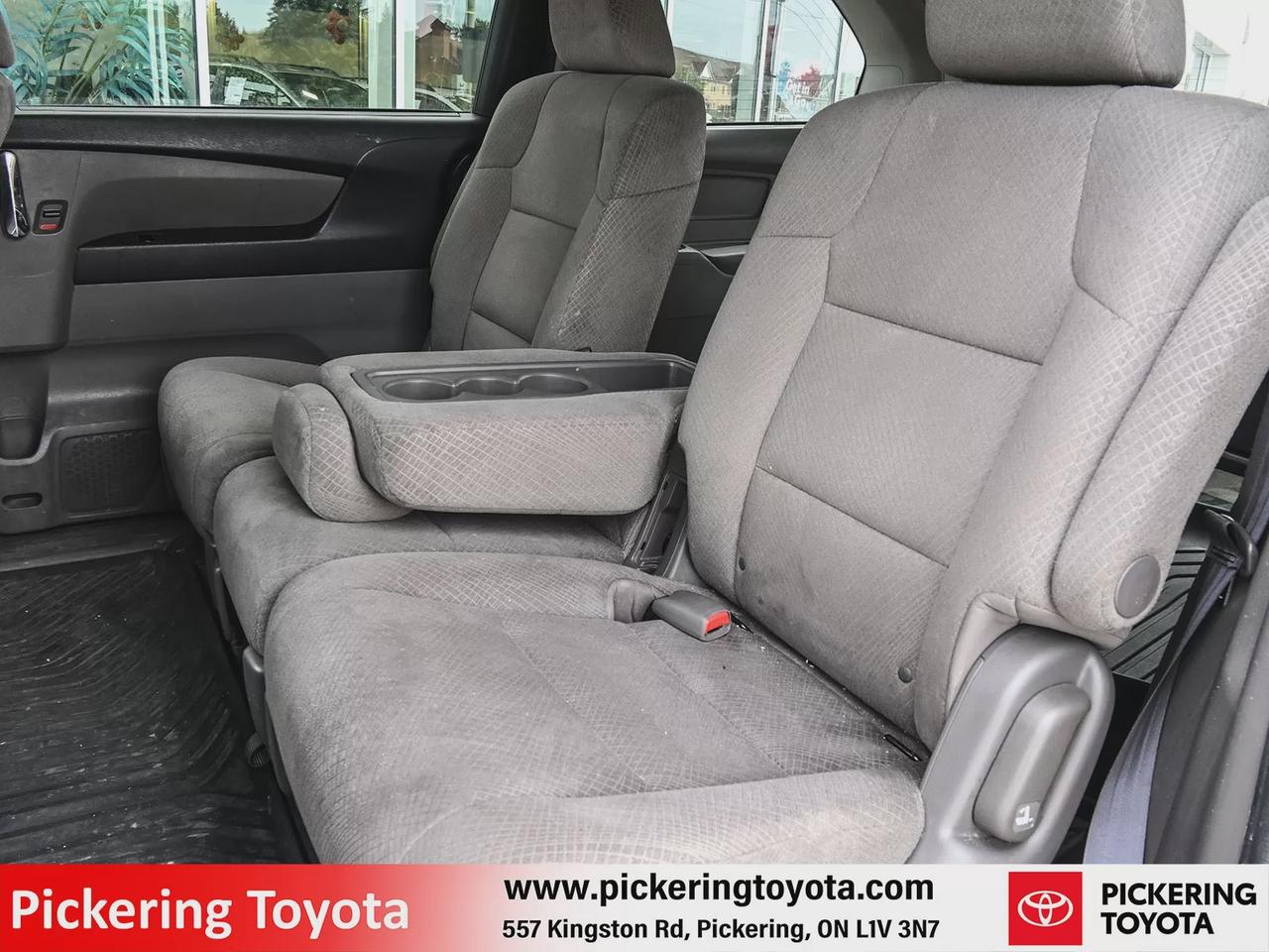 2015 Honda Odyssey SE Photo