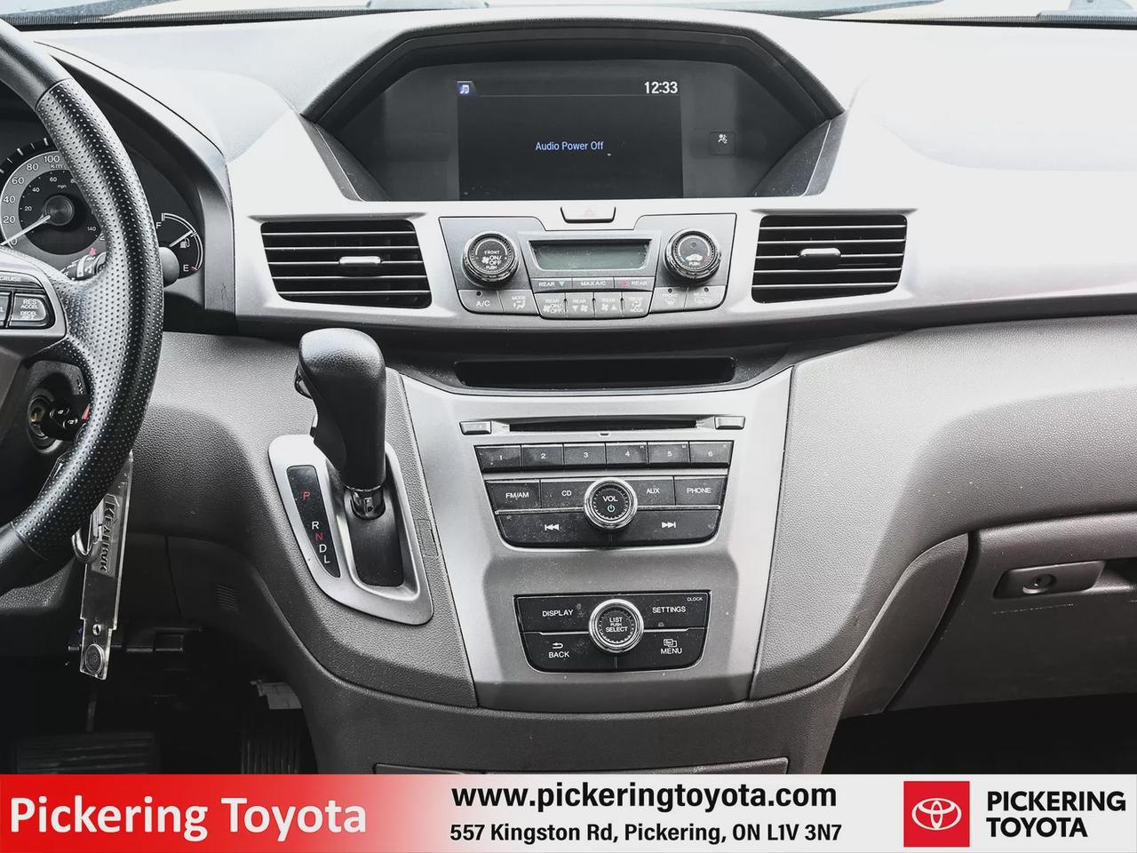 2015 Honda Odyssey SE Photo