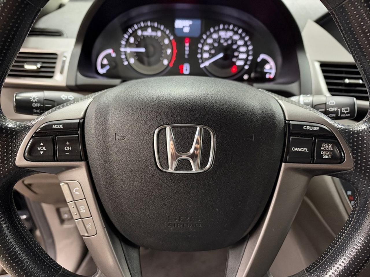 2017 Honda Odyssey 4dr Wgn LX Photo
