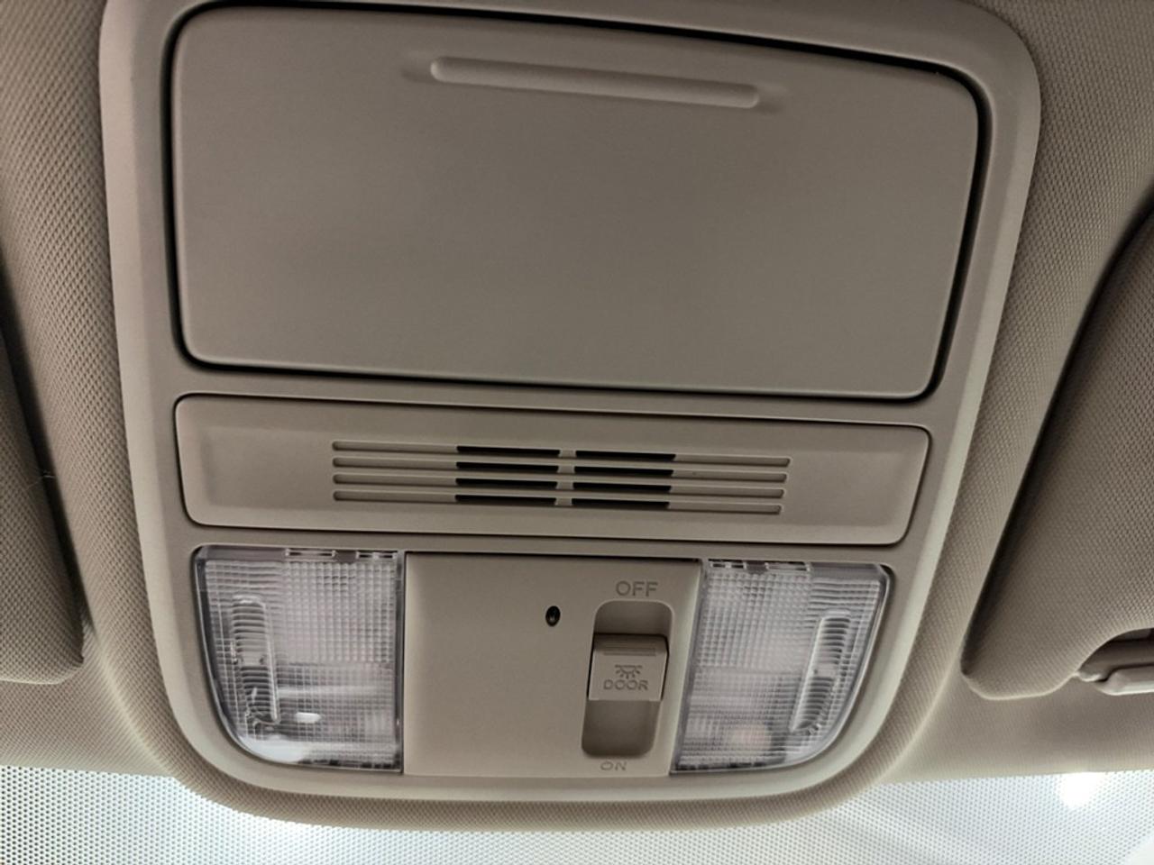 2017 Honda Odyssey 4dr Wgn LX Photo