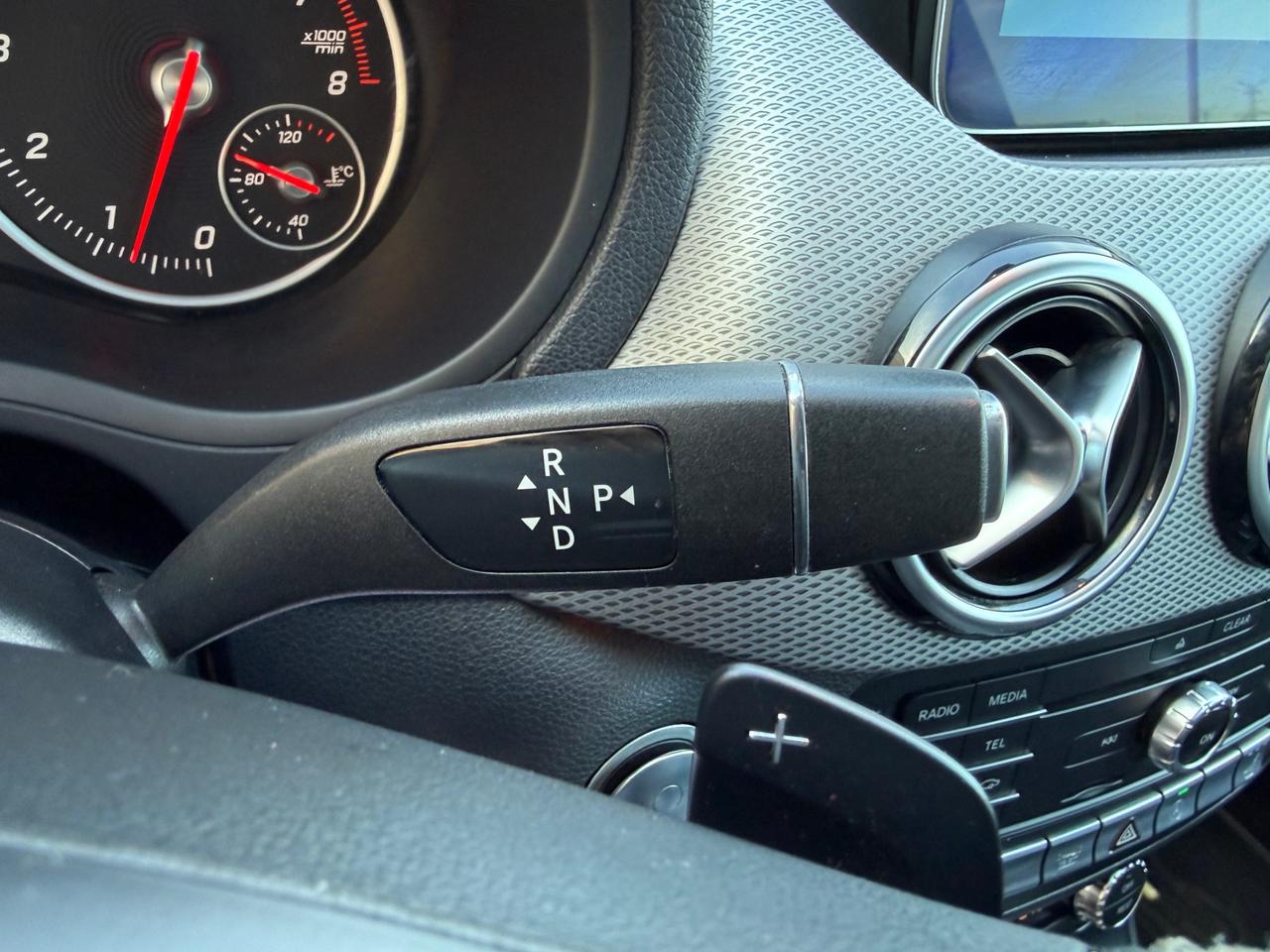 2018 Mercedes-Benz B-Class B 250 Photo