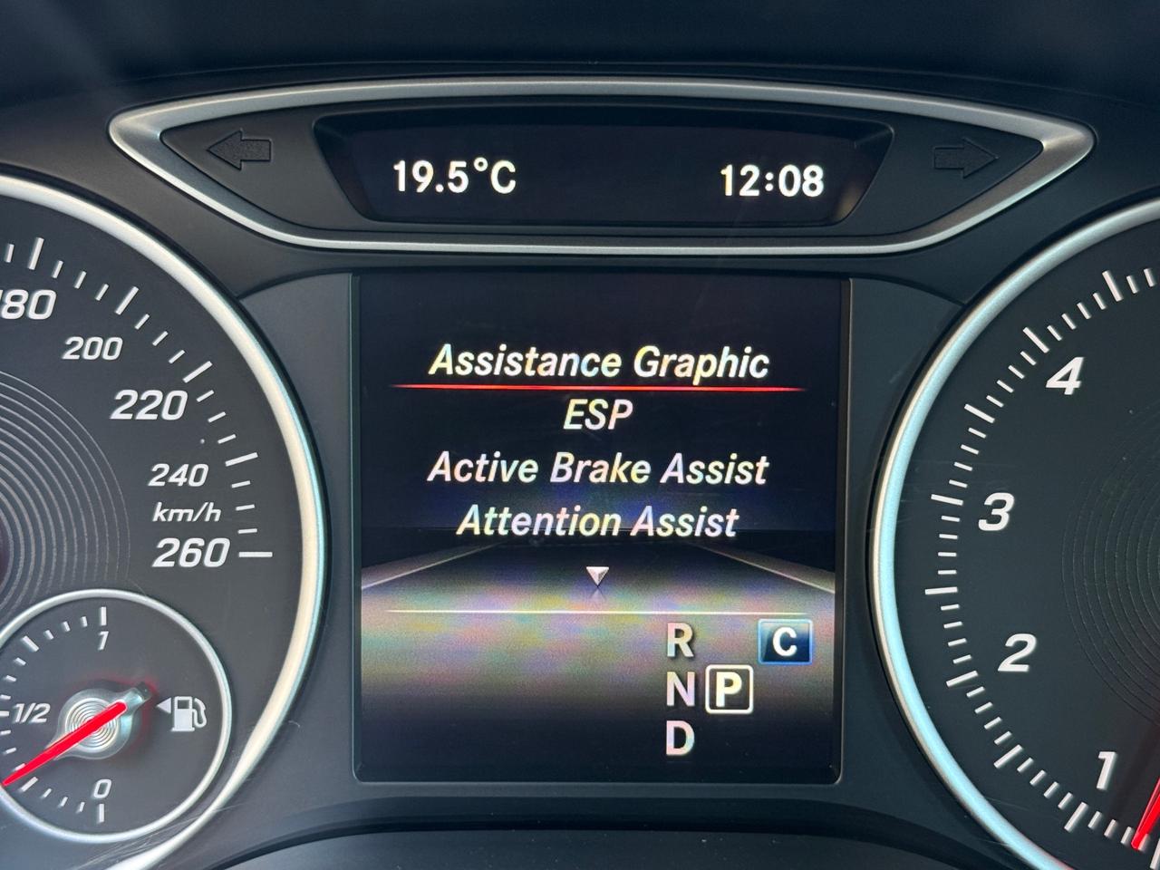 2018 Mercedes-Benz B-Class B 250 Photo