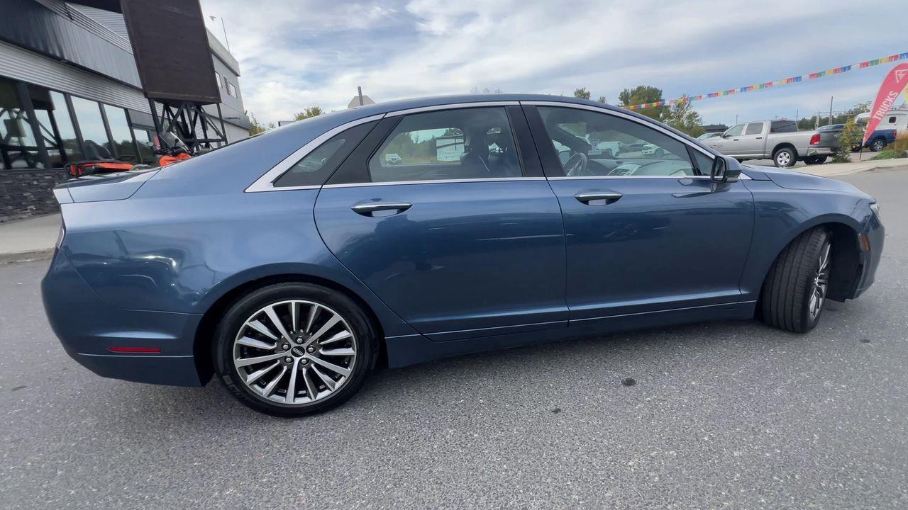 2018 Lincoln MKZ Select AWD, HEATED FRONT SEATS/ STEERING WHEEL, NAV, CRUISE CONTROL, BACK UP CAM!! Photo