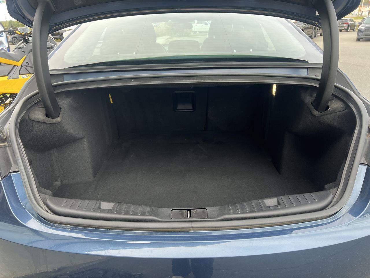 2018 Lincoln MKZ Select AWD, HEATED FRONT SEATS/ STEERING WHEEL, NAV, CRUISE CONTROL, BACK UP CAM!! Photo