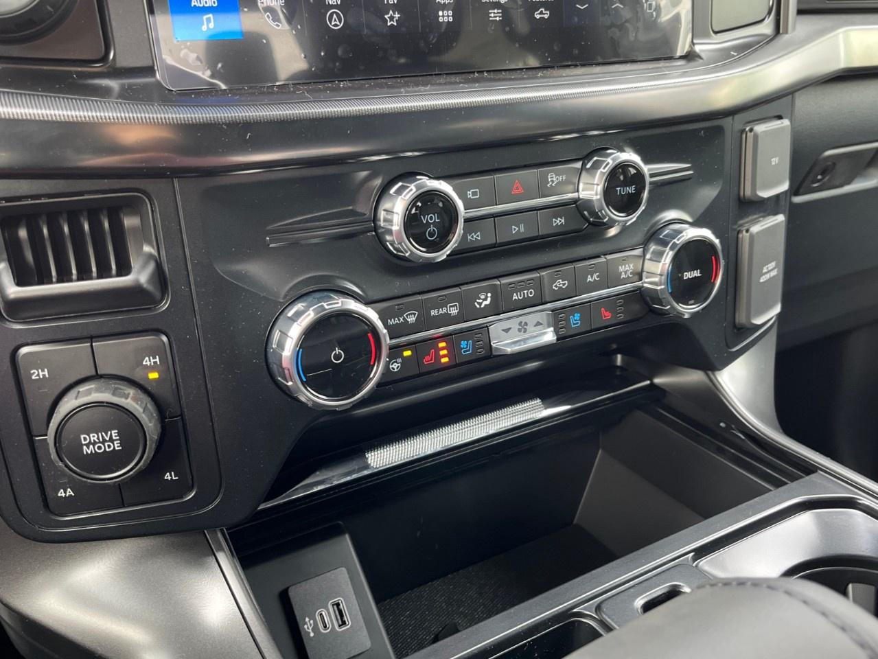 2026 Ford F-150 Lariat 4WD SuperCrew 5.5' Box Photo