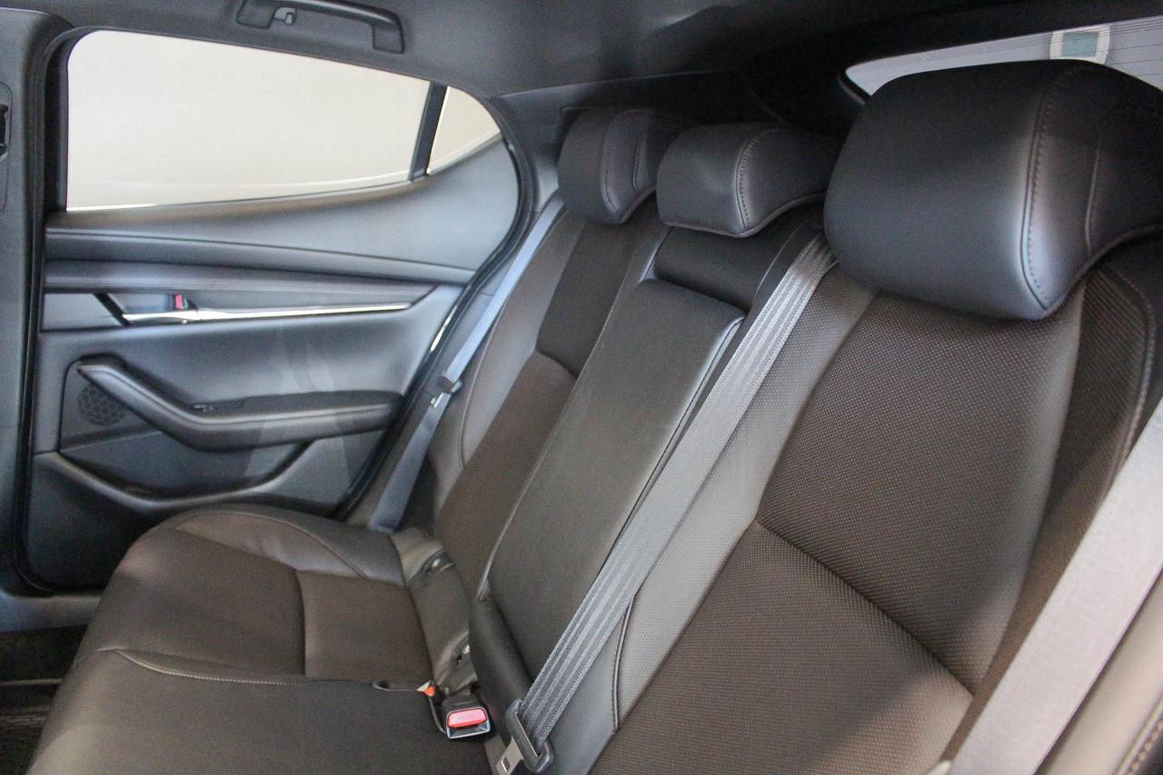 2024 Mazda MAZDA3 GT MAZDA CERTIFIED PRE-OWNED - HEATED FRONT SEATS/STEERING WHEEL - LEATHER SEATS - BOSE AUDIO Photo