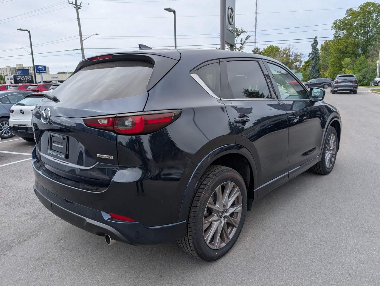 2025 Mazda CX-5 GT Photo4