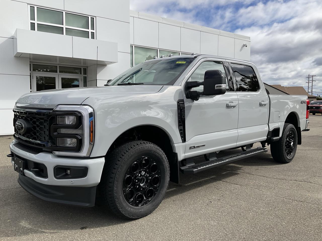 2026 Ford F-250 Super Duty Lariat Crew Cab 4WD