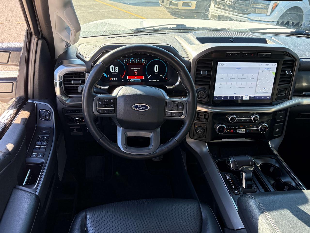2023 Ford F-150 Lariat 4WD SuperCrew 6.5' Box w/ Tow Mirrors Photo