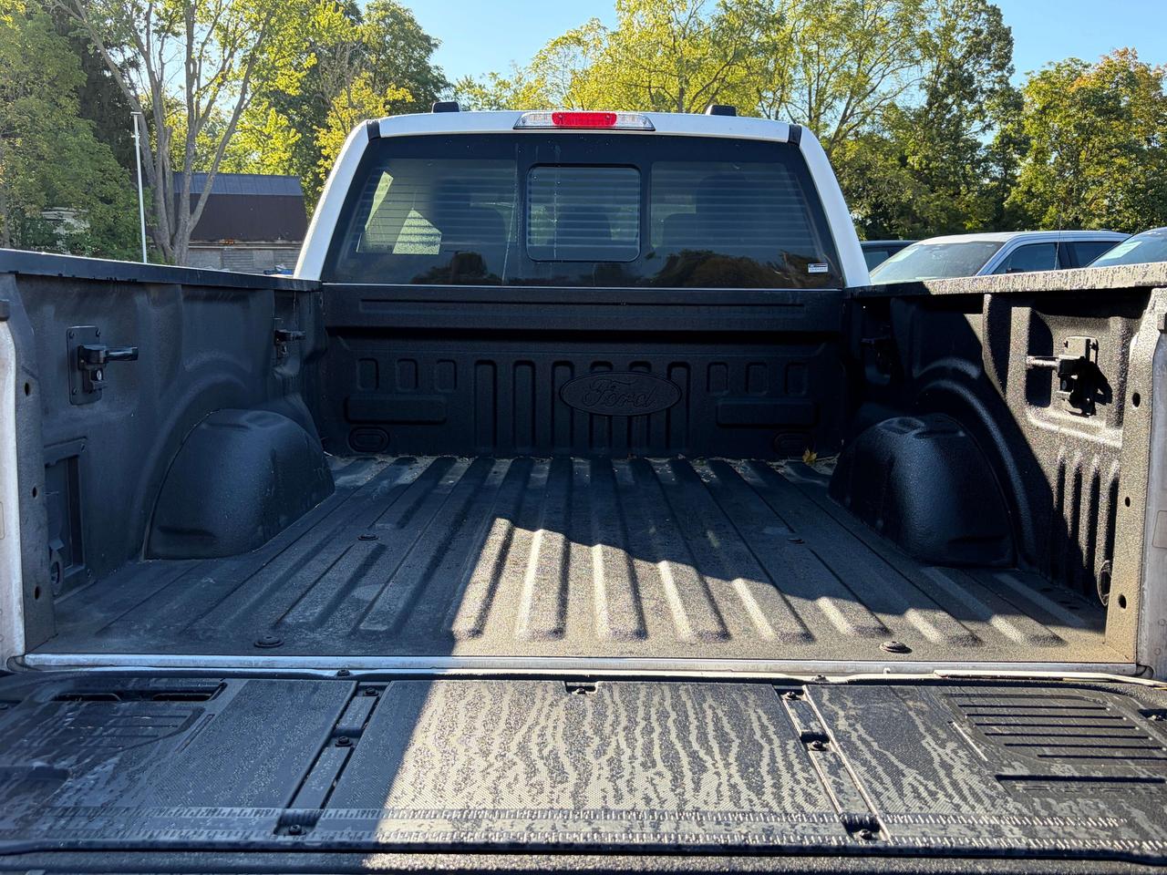 2023 Ford F-150 Lariat 4WD SuperCrew 6.5' Box w/ Tow Mirrors Photo
