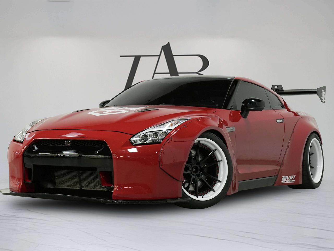 2011 Nissan GT-R LIBERTY WALK KIT | AIR SUSPENSION | LOW KMS Photo2