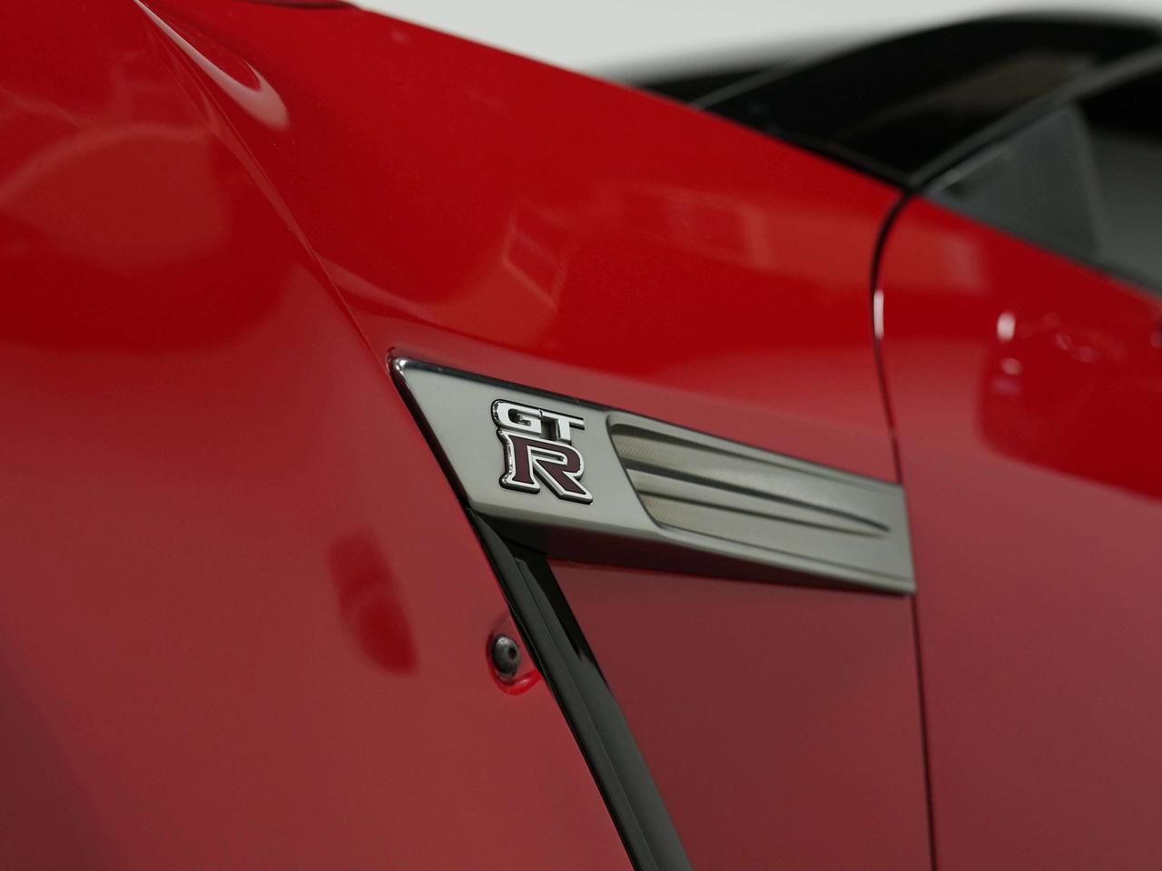 2011 Nissan GT-R LIBERTY WALK KIT | AIR SUSPENSION | LOW KMS Photo