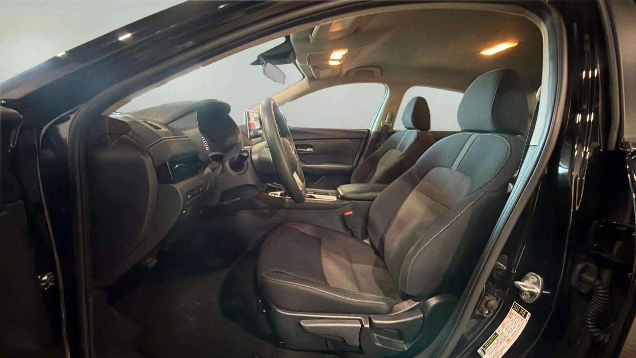 2024 Nissan Sentra SV| CLEAN CARFAX| HTD SEAT| BLIND SPOT| CARPLAY Photo