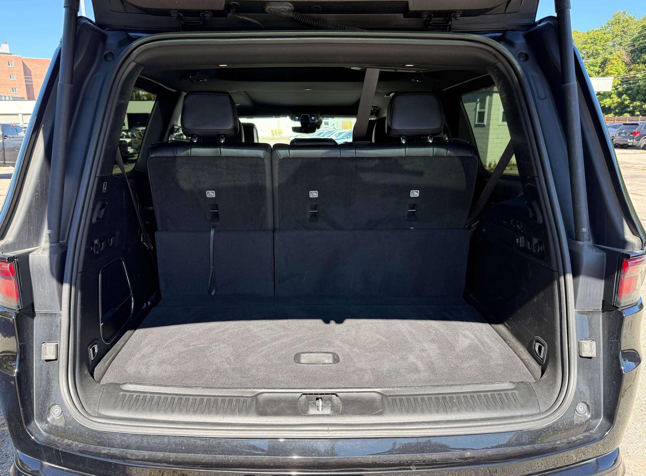 2024 Jeep Wagoneer Series II Carbide | NAVIGATION | REMOTE START | Photo