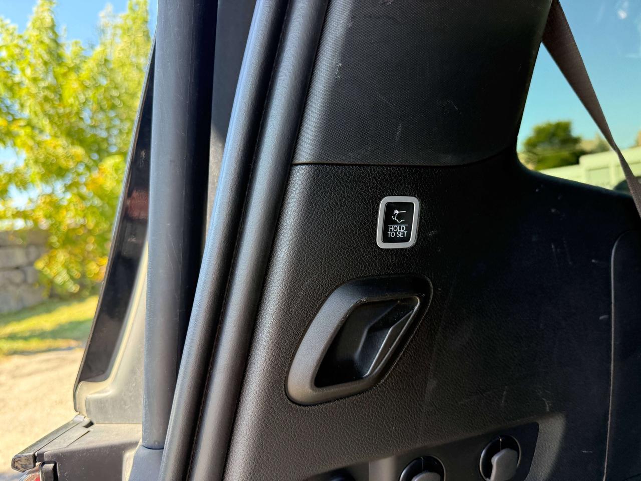 2024 Jeep Wagoneer Series II Carbide | NAVIGATION | REMOTE START | Photo