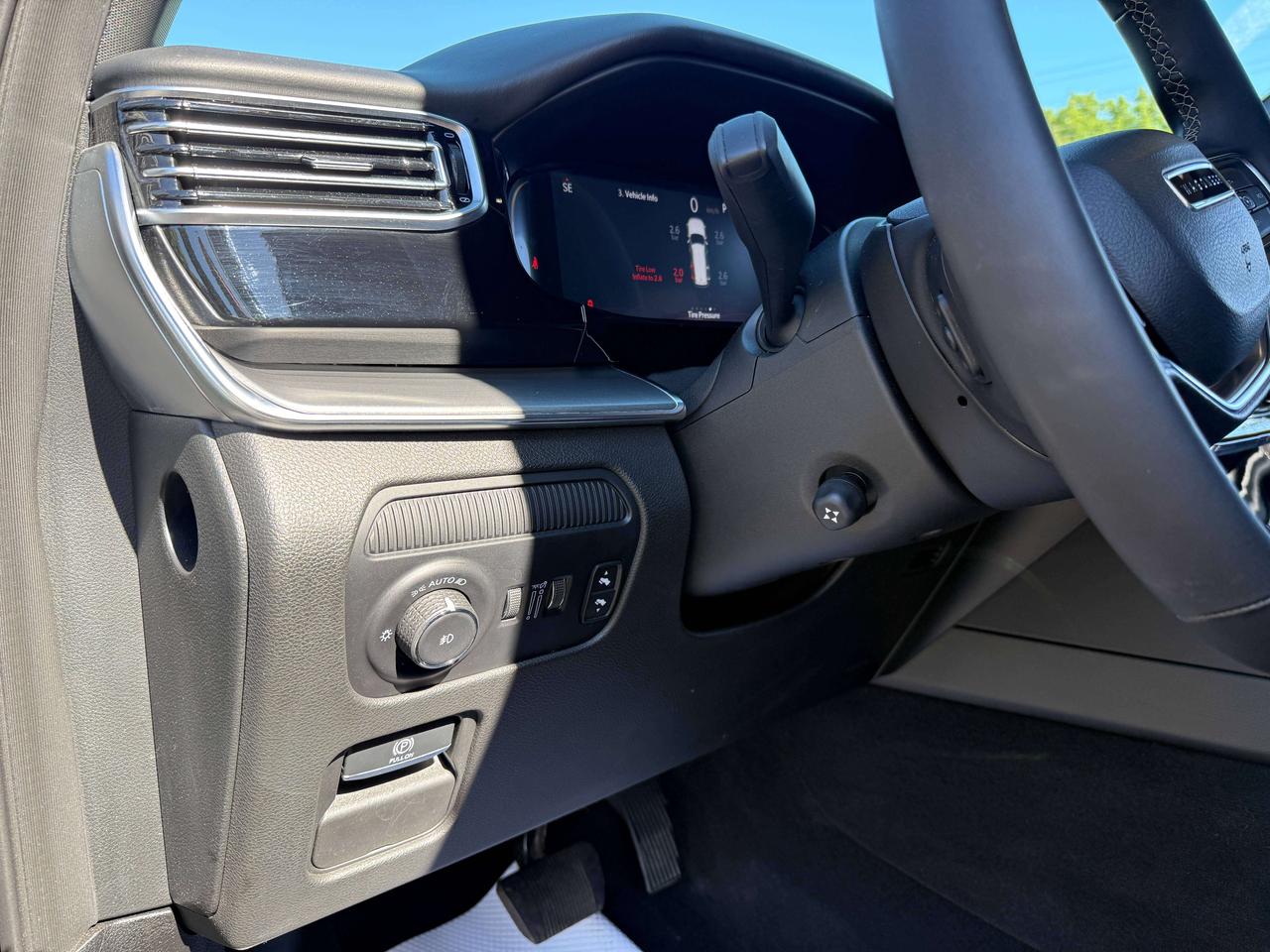 2024 Jeep Wagoneer Series II Carbide | NAVIGATION | REMOTE START | Photo