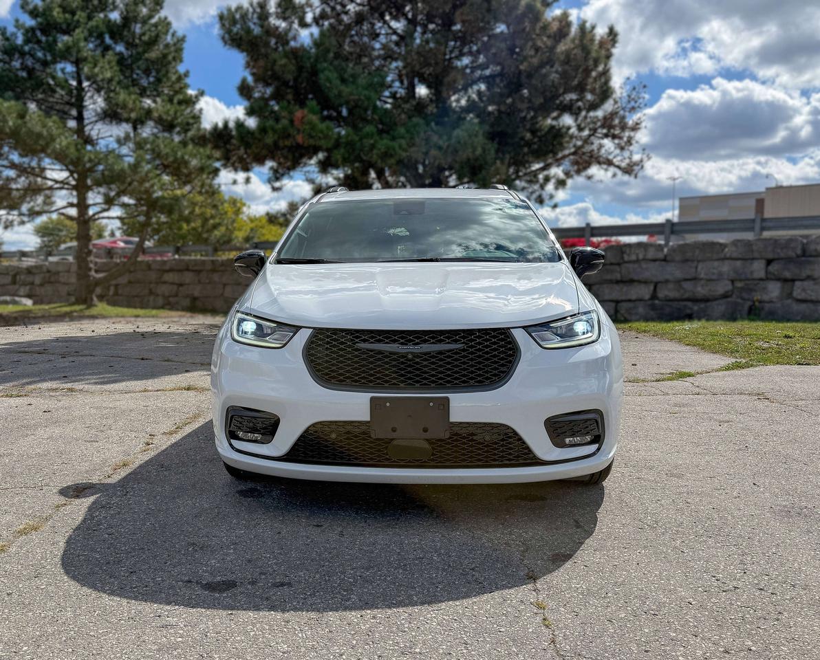 2025 Chrysler Pacifica Select | NAVIGATION | BACKUP CAMERA | REMOTE START Photo1
