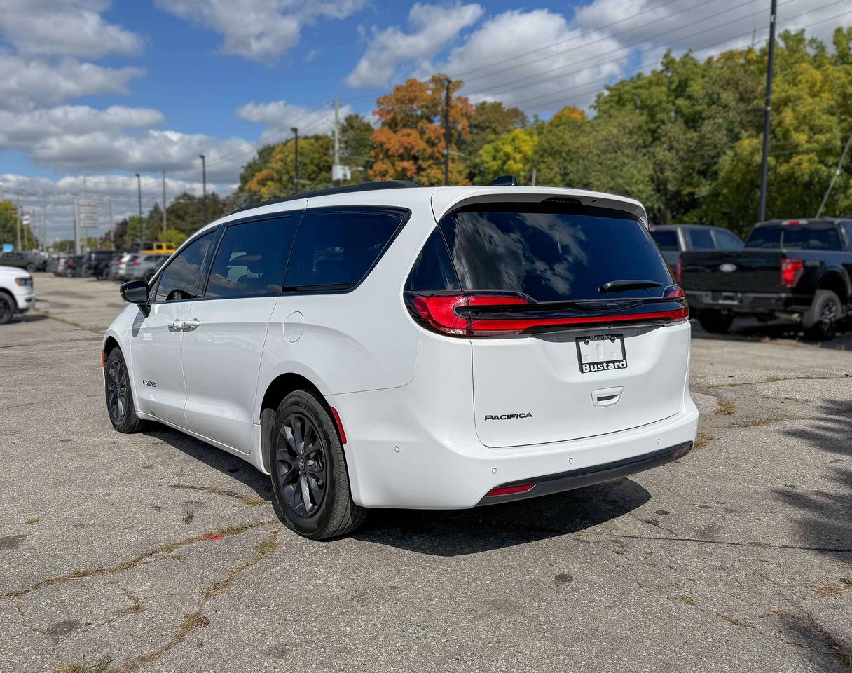 2025 Chrysler Pacifica Select | NAVIGATION | BACKUP CAMERA | REMOTE START Photo