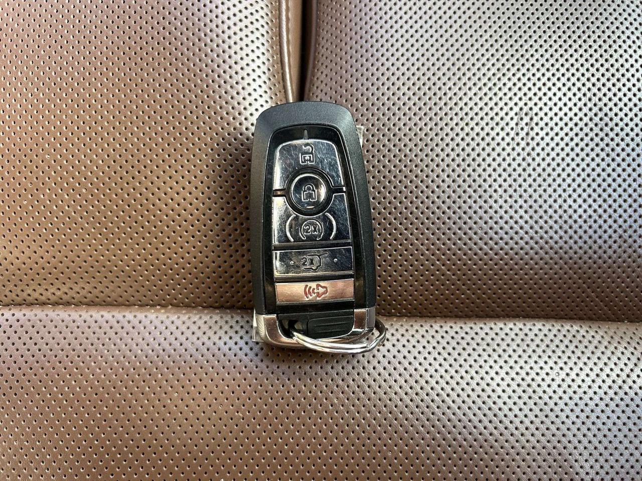 2020 Lincoln Aviator RESERVE AWD |400HP TWIN TURBO |MASSAGE | PANO ROOF Photo