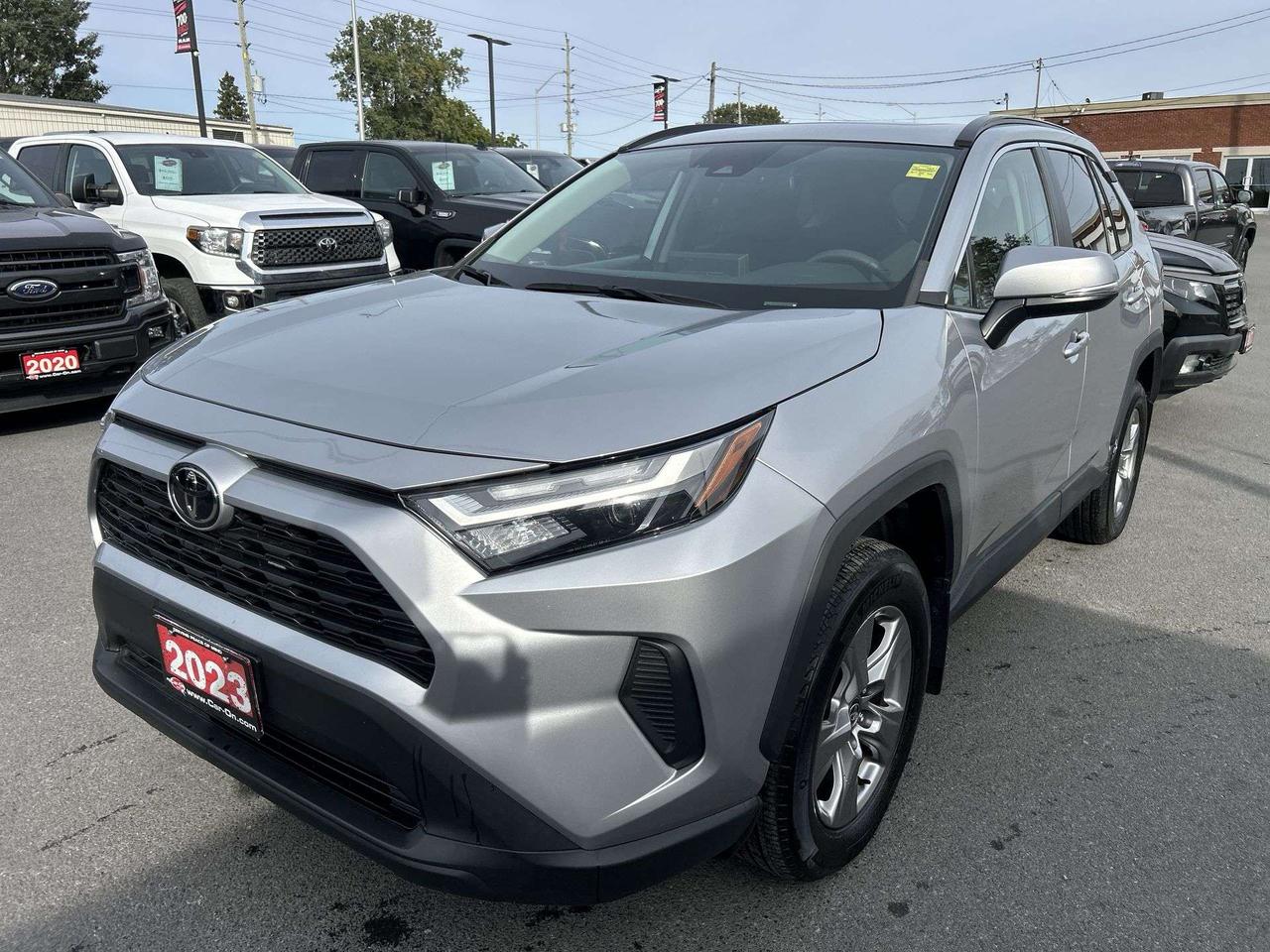 2023 Toyota RAV4 XLE AWD | SUNROOF | HTD SEATS | CARPLAY | ALLOYS Photo