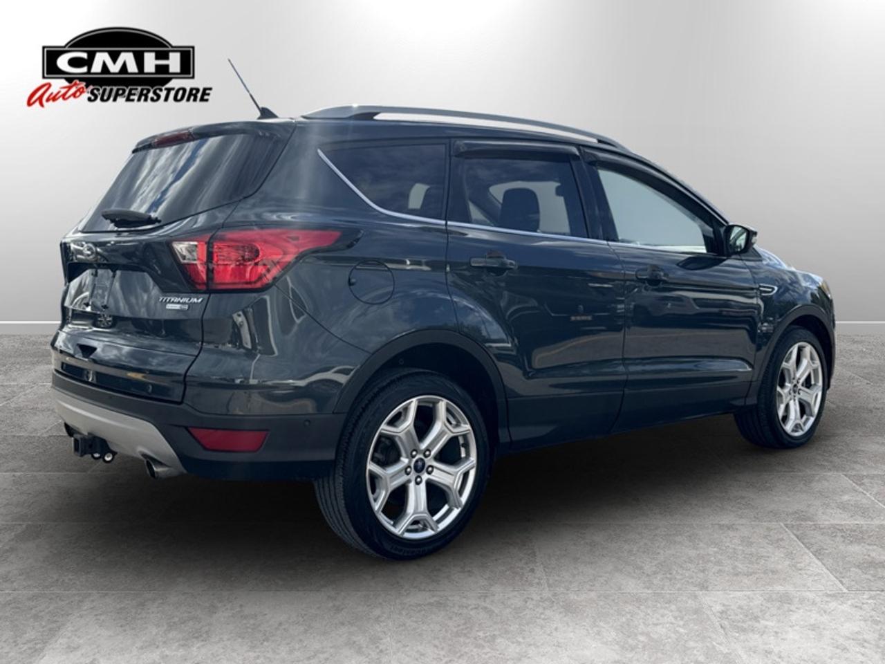 2019 Ford Escape Titanium Safe/Smart + Roof Pkg  *CLEAN CARFAX* Photo4
