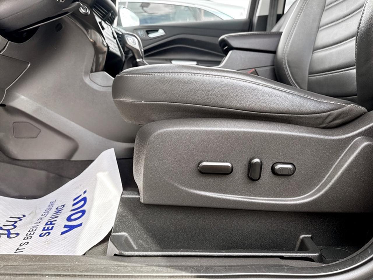 2019 Ford Escape Titanium Safe/Smart + Roof Pkg  *CLEAN CARFAX* Photo