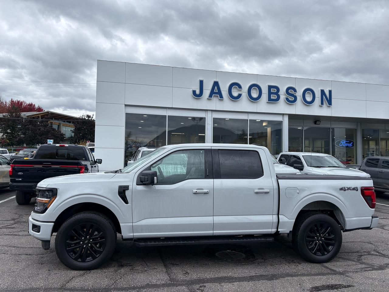 2024 Ford F-150 XLT Photo1