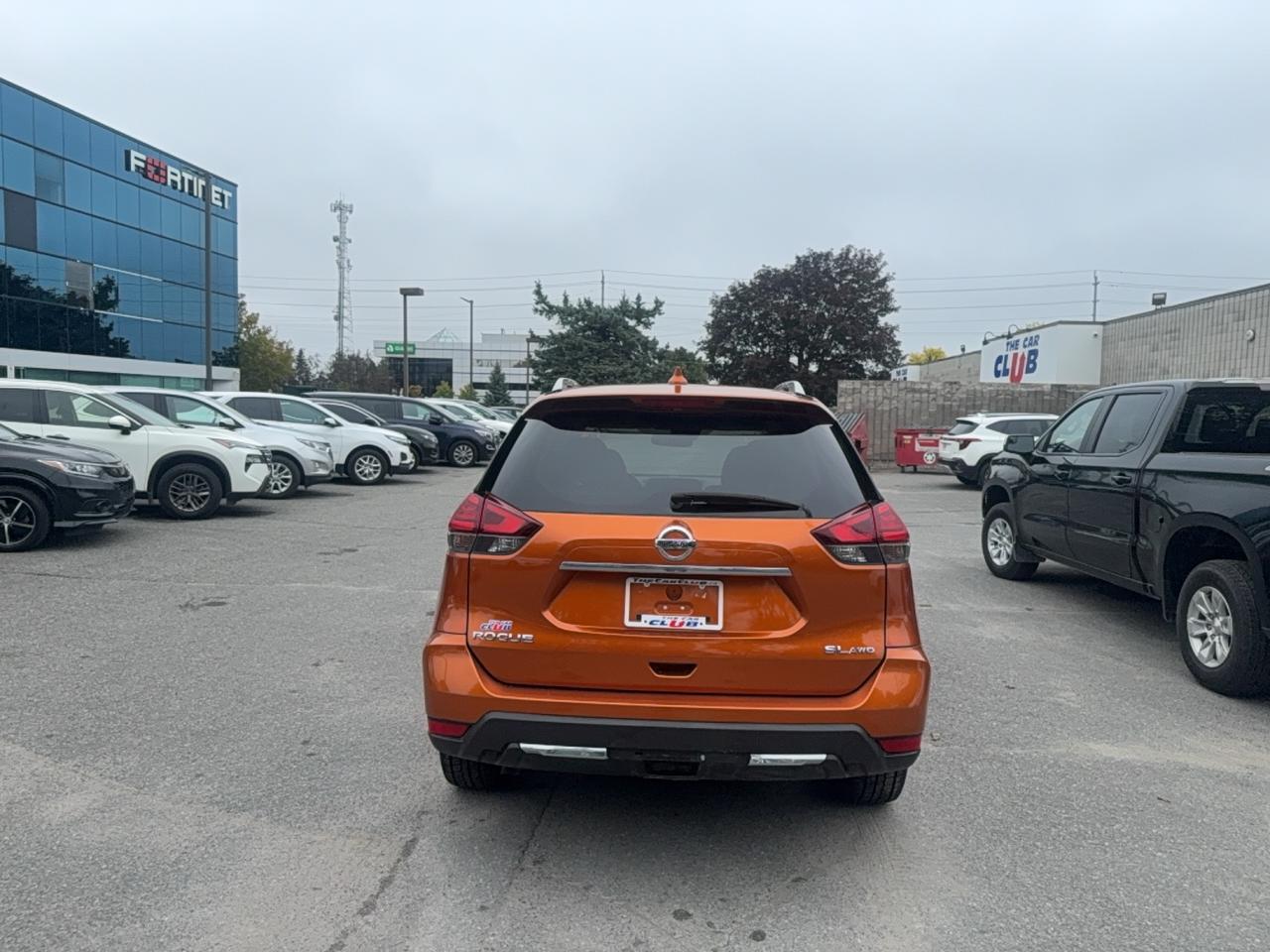 2017 Nissan Rogue SL Platinum