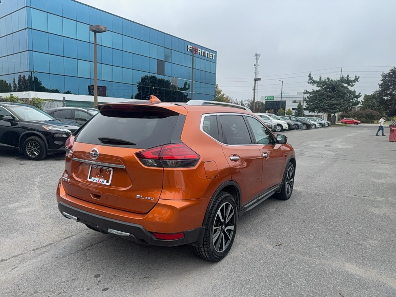 2017 Nissan Rogue SL Platinum