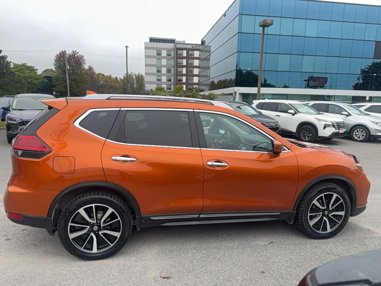 2017 Nissan Rogue SL Platinum