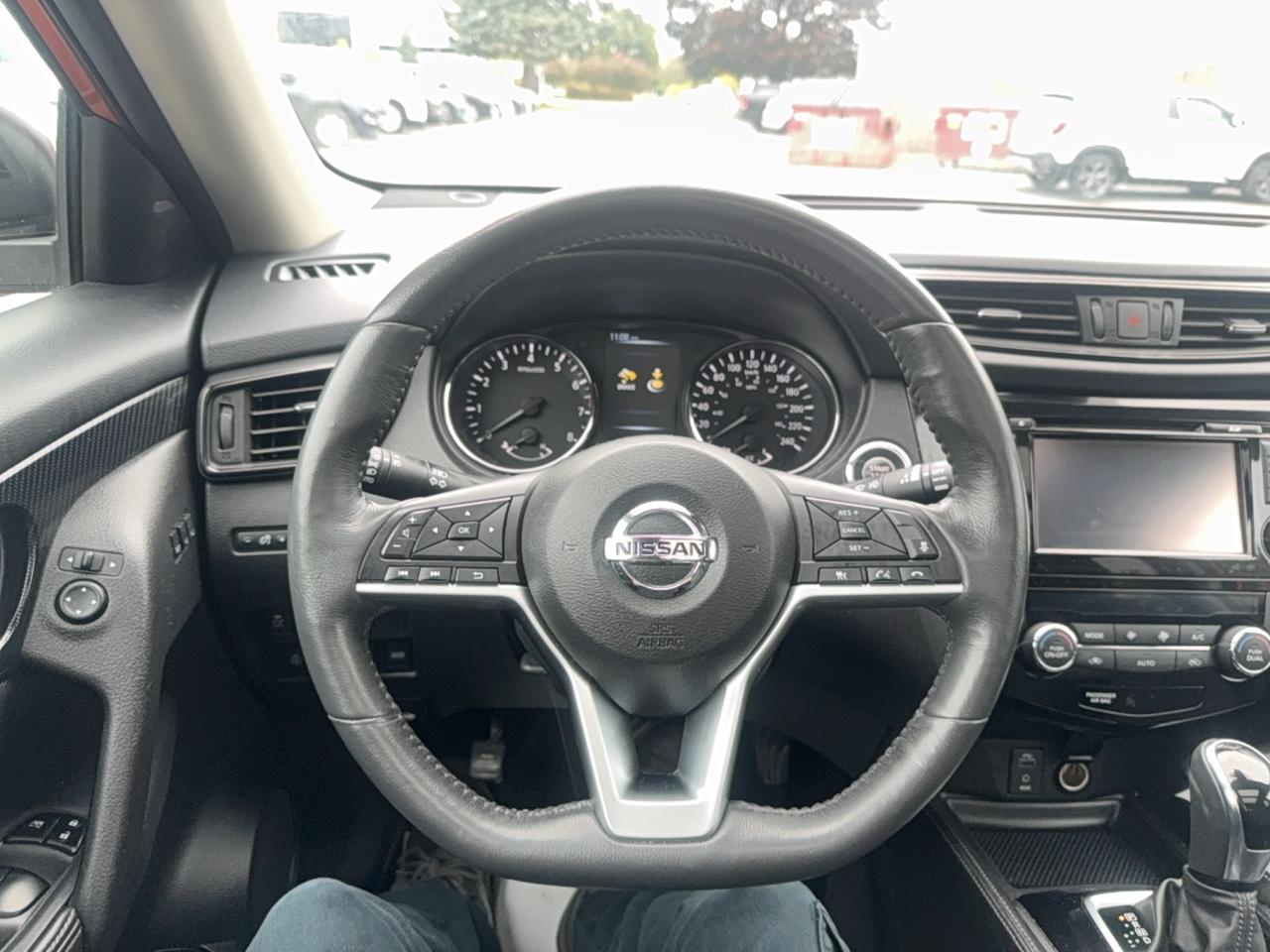 2017 Nissan Rogue SL Platinum