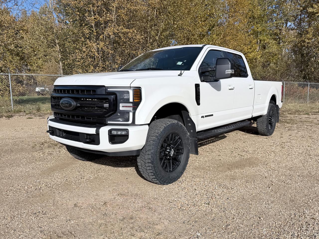 2022 Ford F-350 Super Duty SRW Lariat Photo0