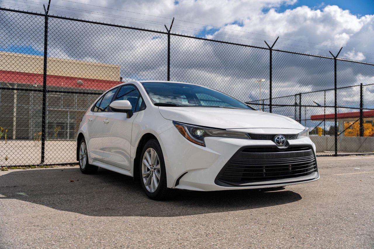 2025 Toyota Corolla LE UPGRADE Photo2