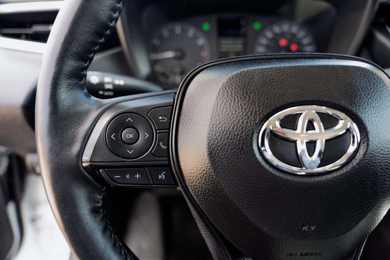 2025 Toyota Corolla LE UPGRADE Photo