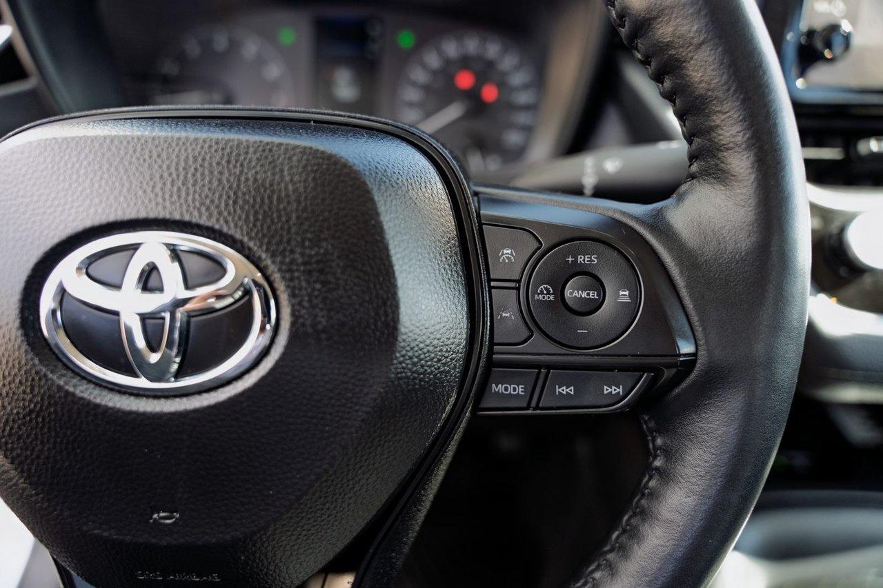 2025 Toyota Corolla LE UPGRADE Photo