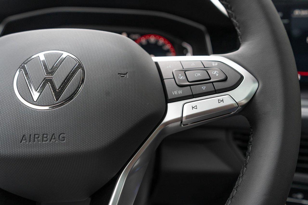 2025 Volkswagen Jetta Comfortline Sport Photo