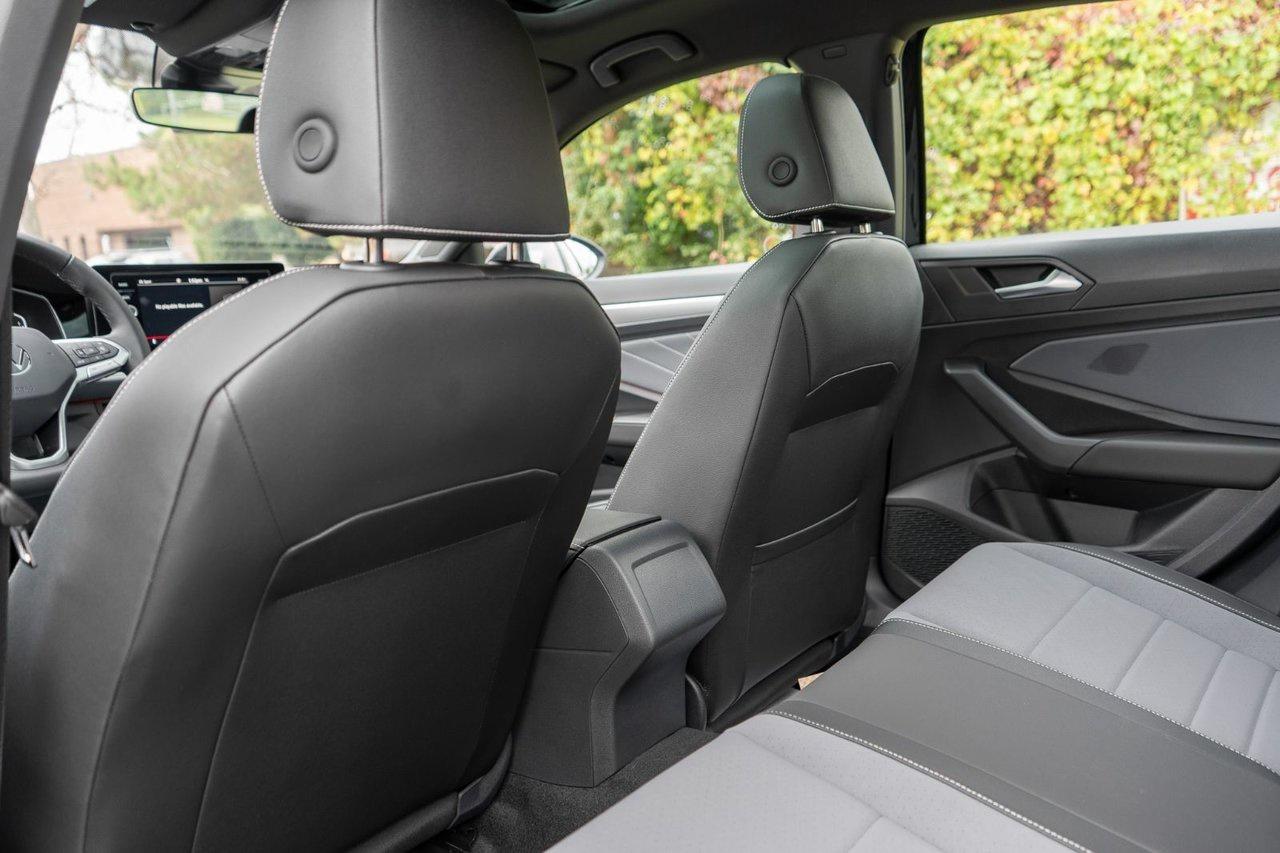 2025 Volkswagen Jetta Comfortline Sport Photo