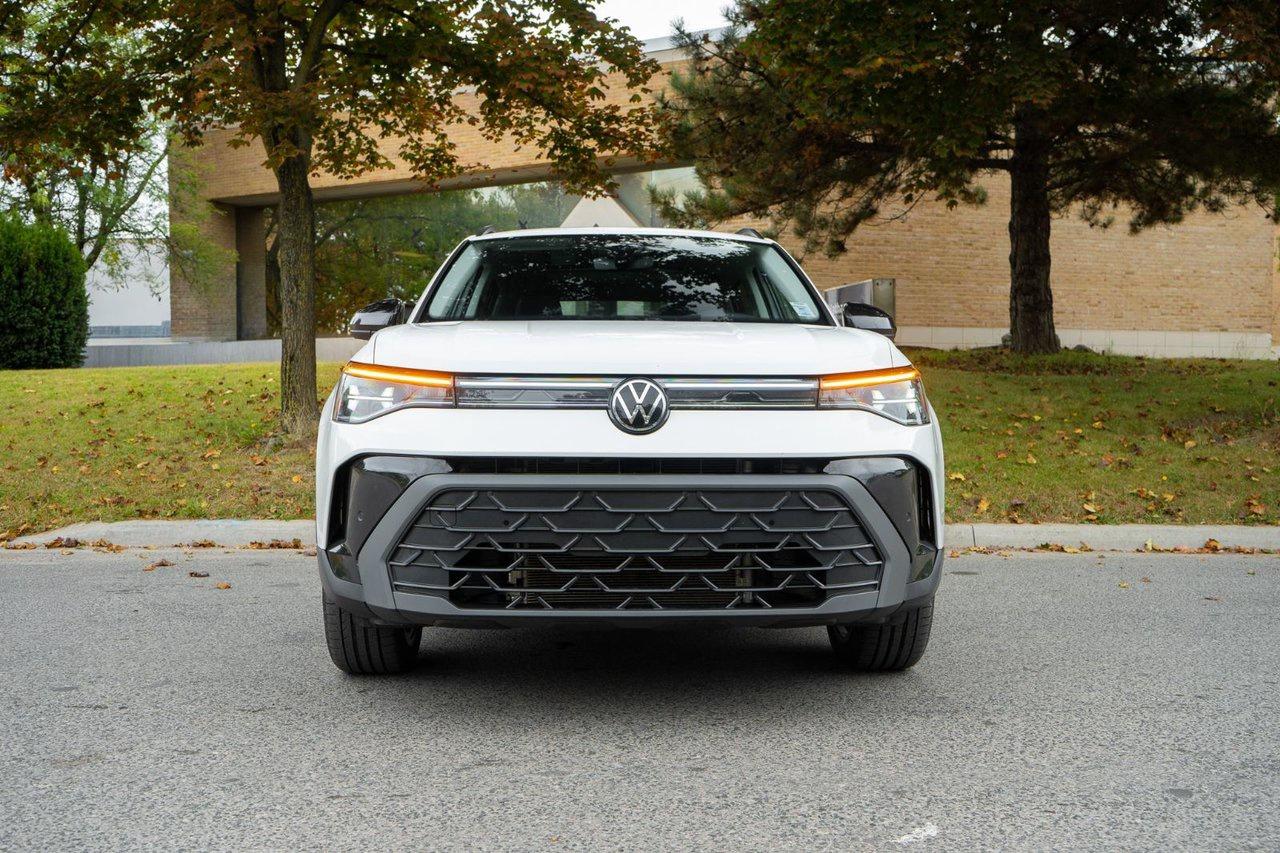 2025 Volkswagen Taos Comfortline Black Edition Photo1