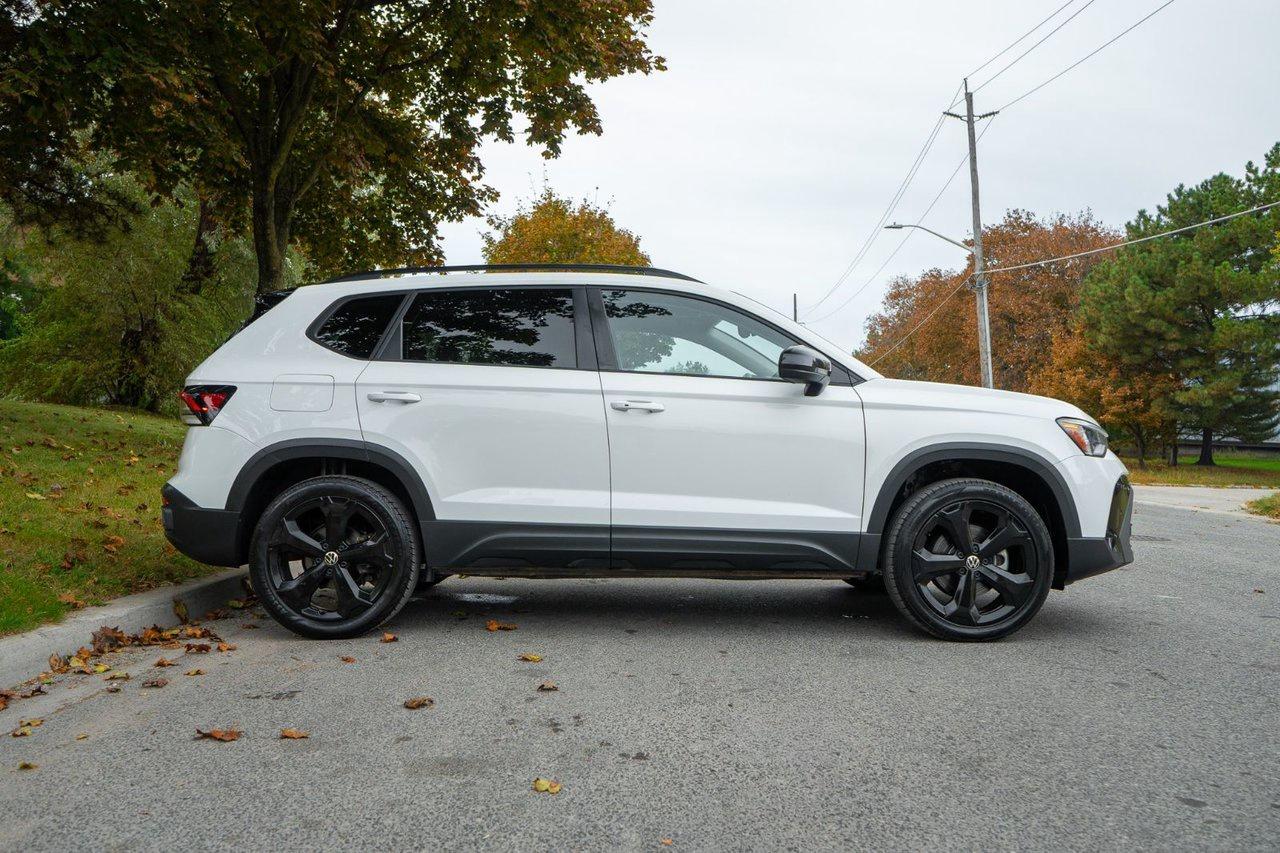 2025 Volkswagen Taos Comfortline Black Edition Photo