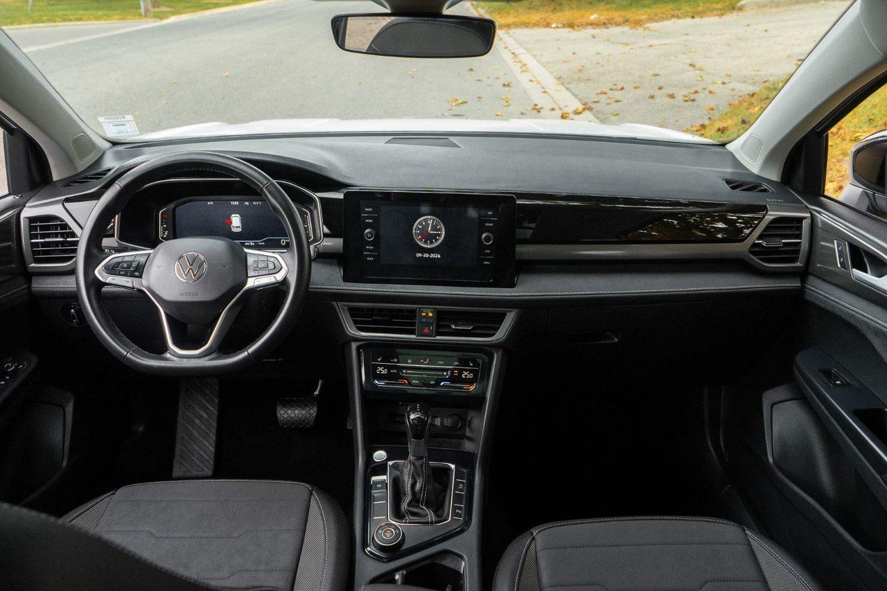 2025 Volkswagen Taos Comfortline Black Edition Photo
