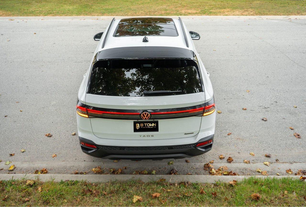 2025 Volkswagen Taos Comfortline Black Edition Photo