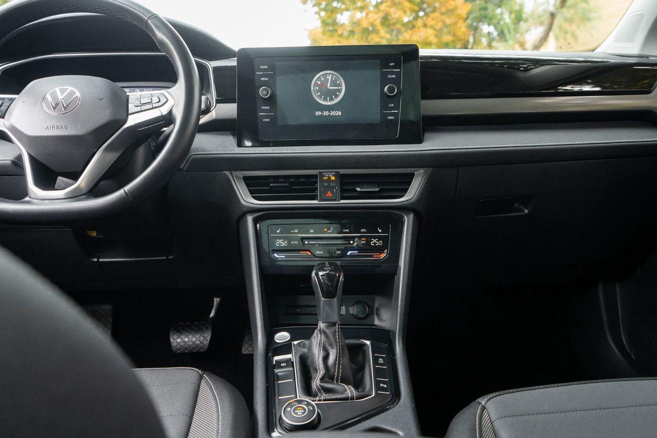 2025 Volkswagen Taos Comfortline Black Edition Photo